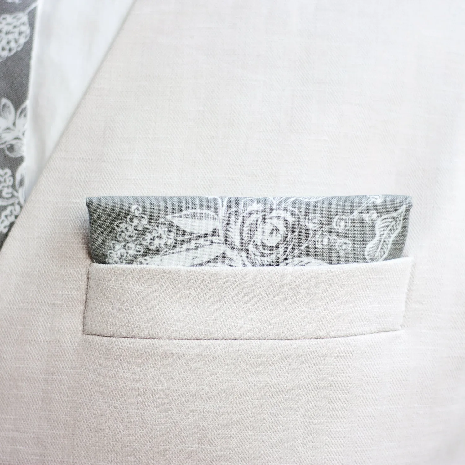 Men's Necktie / Grey Toile