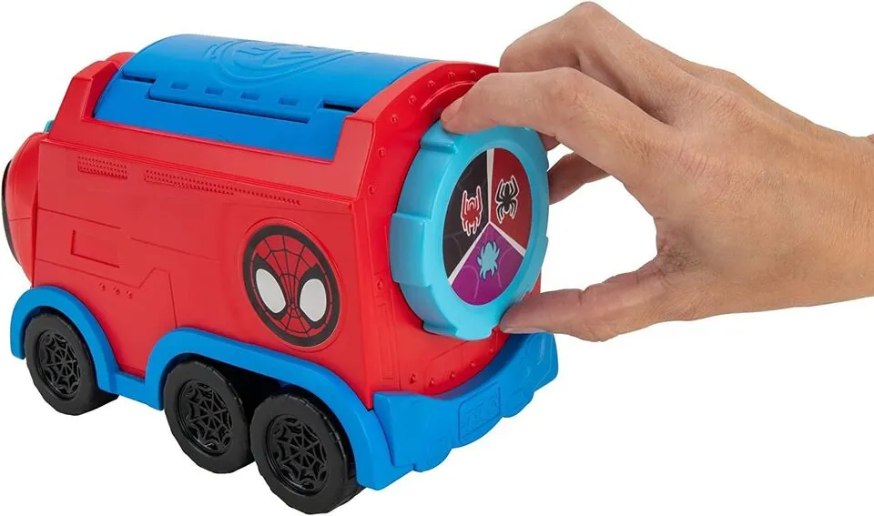 Spidey Deluxe Web Spinning Hauler (Styles Vary)