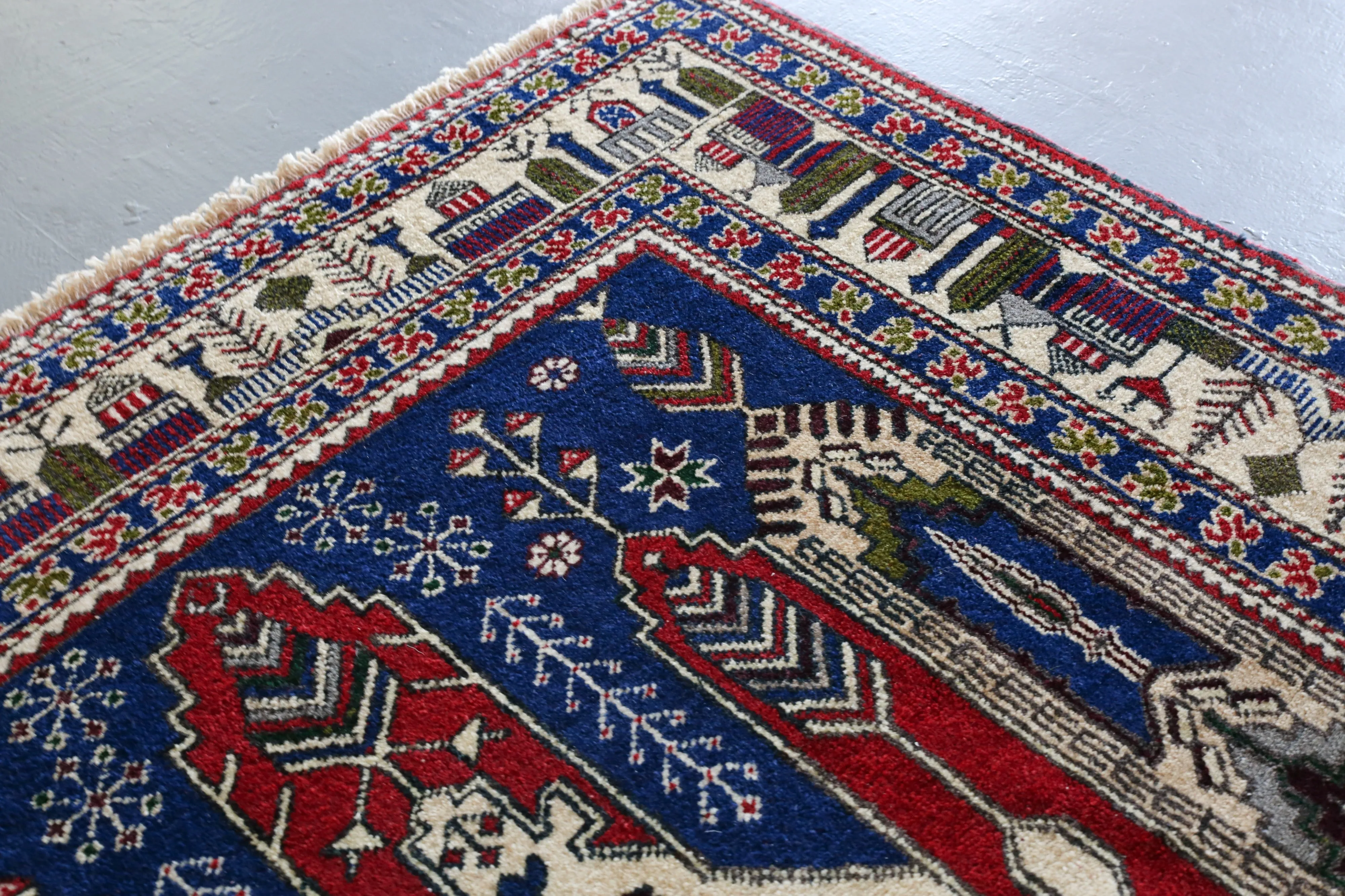 Vintage Kayseri Prayer Rug 4.10ftx7.7ft