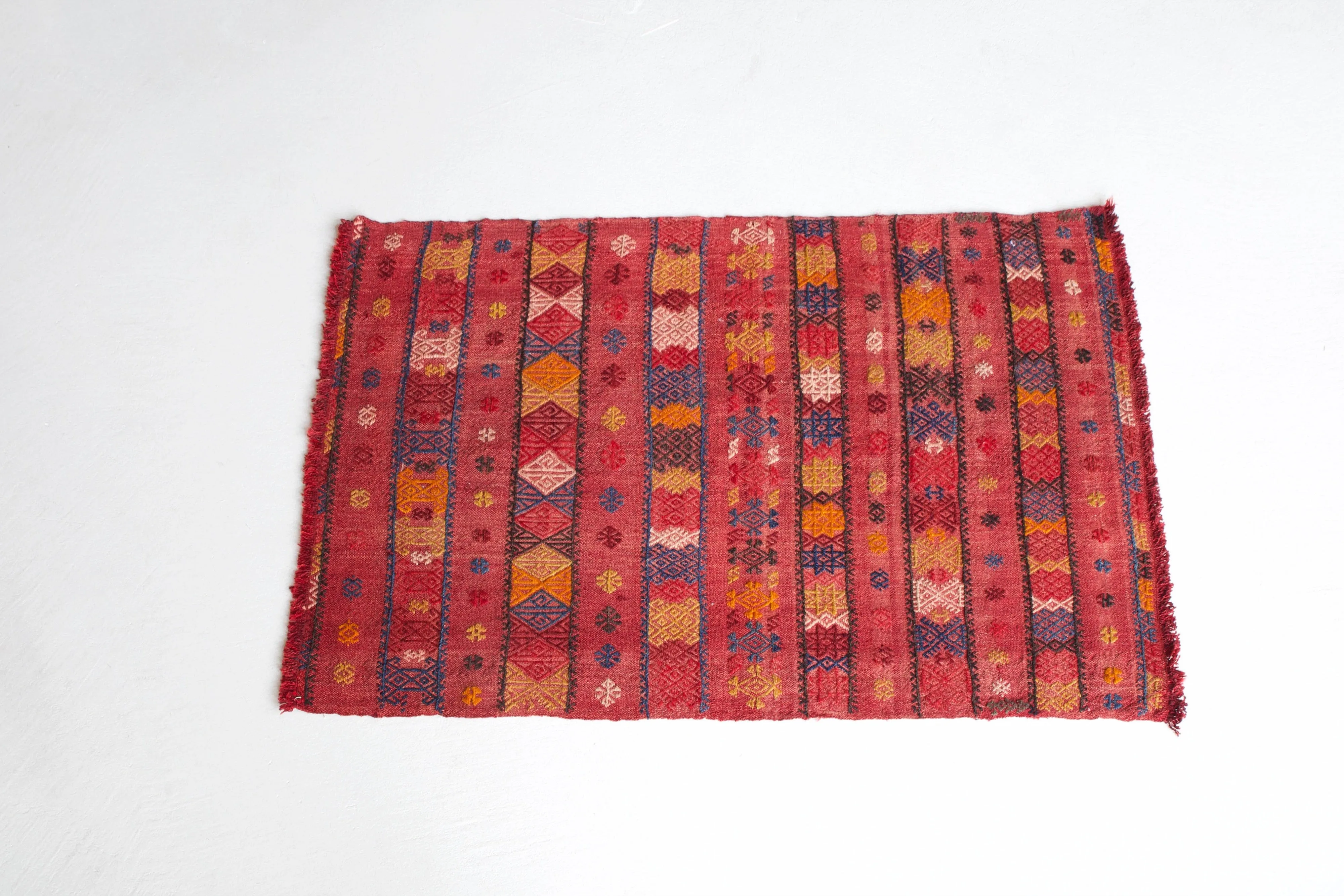 Vintage Mini Turkish Kilim Rug 3'2"x4'6"